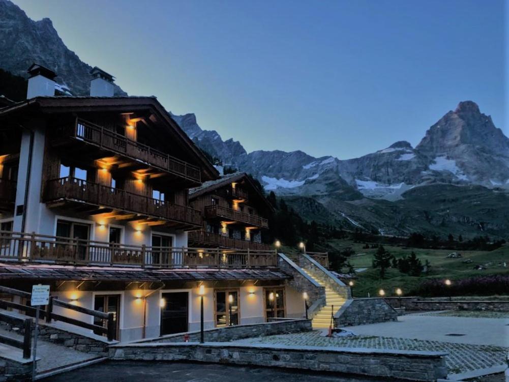 3 Chalets Aparthotel Breuil-Cervinia Extérieur photo
