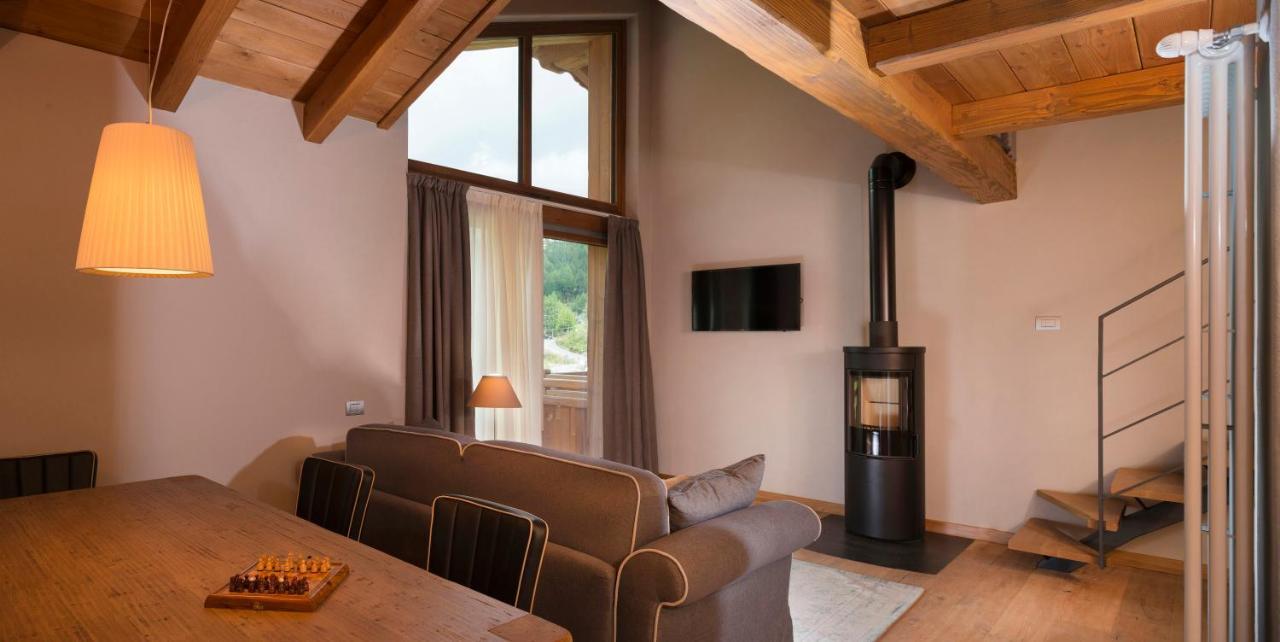 3 Chalets Aparthotel Breuil-Cervinia Extérieur photo