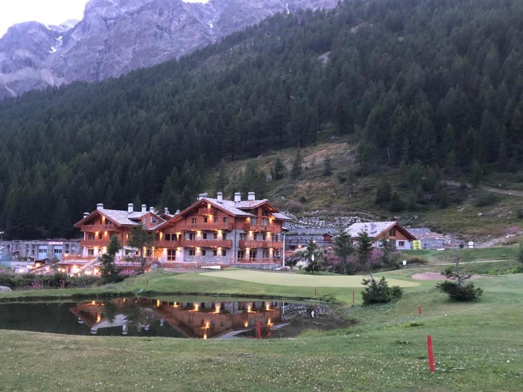 3 Chalets Aparthotel Breuil-Cervinia Extérieur photo